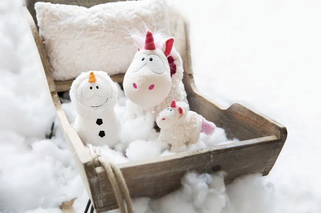 Nici 48166 Schneemann Snowbert 18cm Stehend Aus Einhorn Theodor Plüsch GREEN 3 Nici 48166 Schneemann Snowbert 18cm Stehend Aus Einhorn Theodor Plüsch GREEN – Bild 2